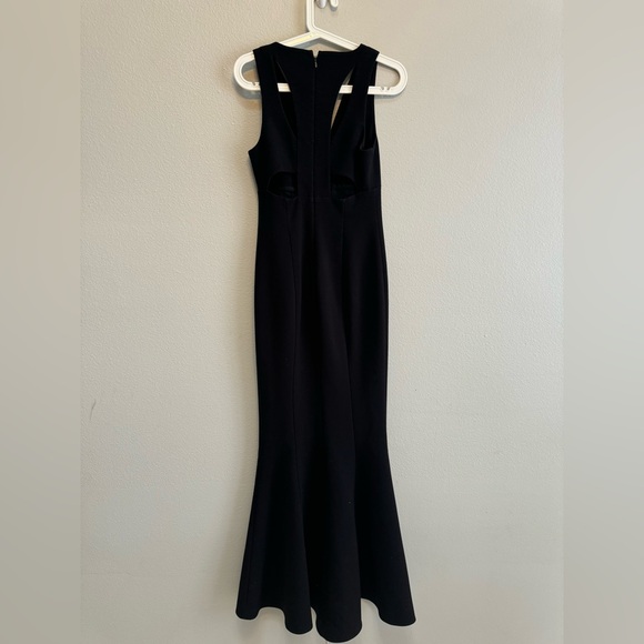 LIKELY x Revolve Albury Keyhole Cutout Maxi fitted trumpet mermaid Gown - Picture 6 of 8